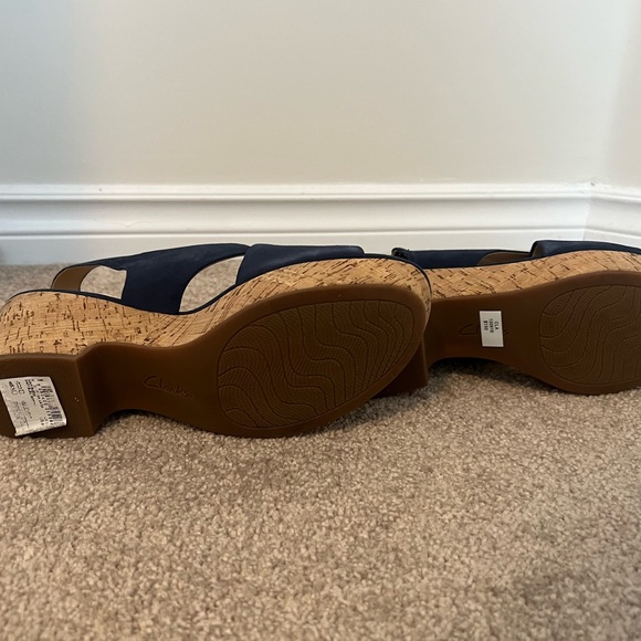 Clarks Maritsa Lara Navy Suede Platform Sandals Size 8.5 - Picture 6 of 8